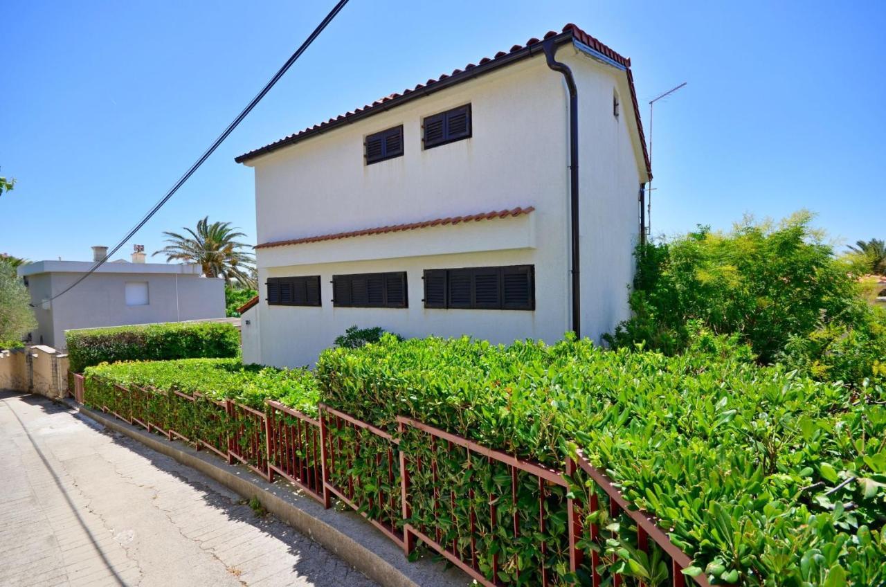 Banjol Apartment Dubravka מראה חיצוני תמונה
