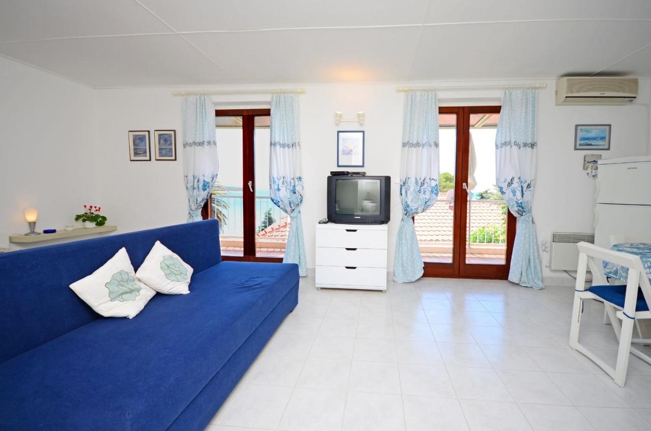 Banjol Apartment Dubravka מראה חיצוני תמונה